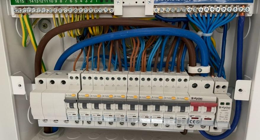 Commercial Fuse Board Replacement in Drayton
